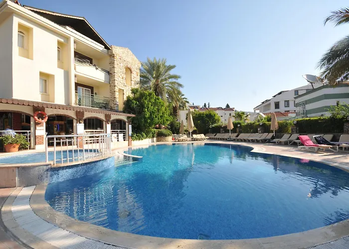 Greenpark Hotel 3*